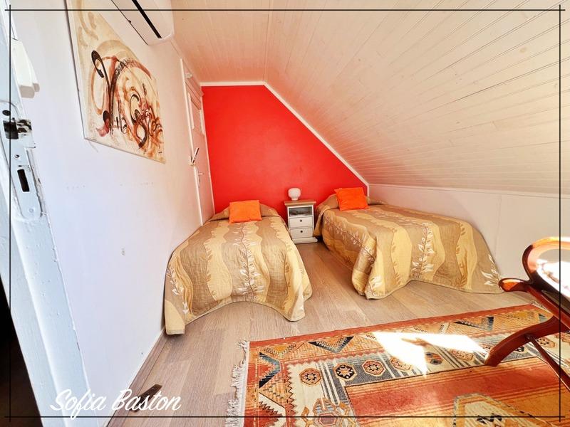 Maison - 231 m² - 7 pièces