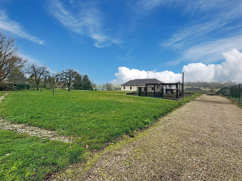 Maison - 200 m² - 7 pièces