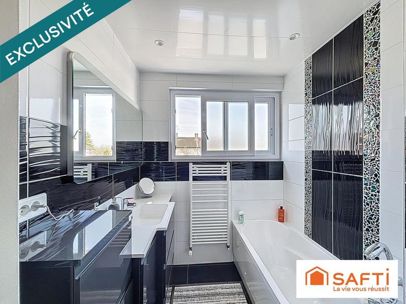 Maison - 92 m² - 5 pièces