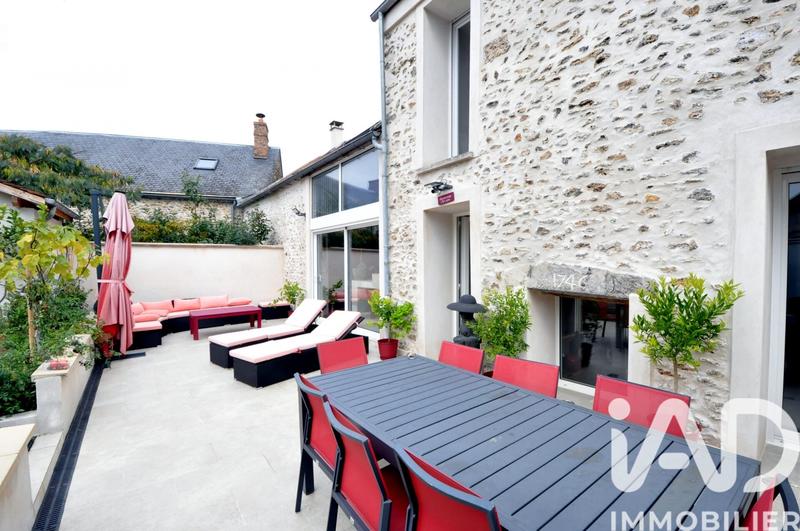 Maison - 194 m² - 7 pièces