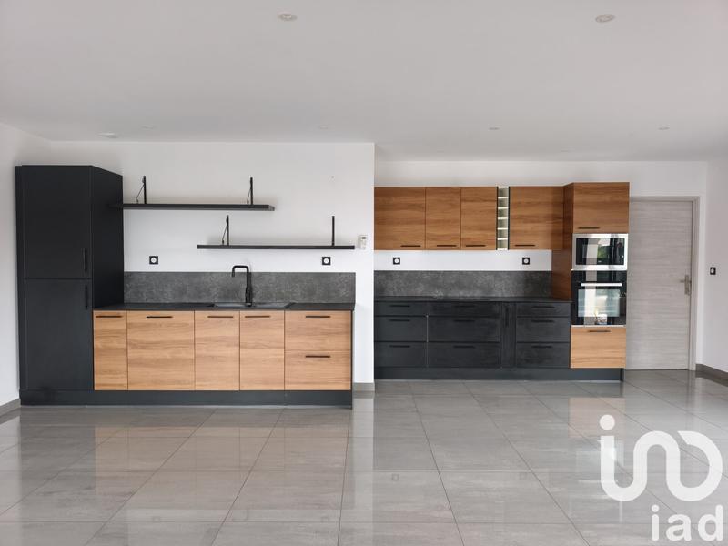 Maison - 190 m² - 8 pièces