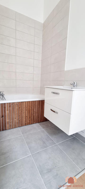 Appartement - 75 m² - 3 pièces