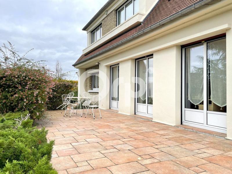 Maison - 178 m² - 6 pièces