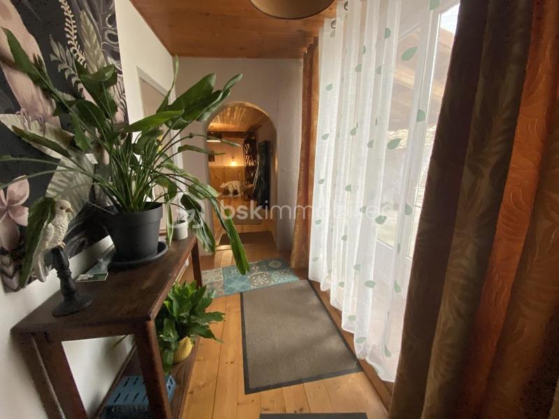 Maison - 207 m² - 8 pièces