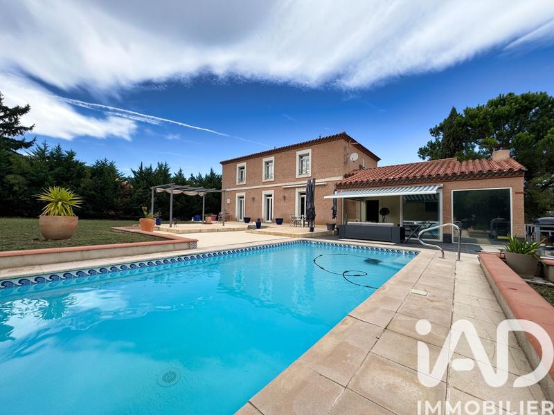 Maison - 210 m² - 7 pièces