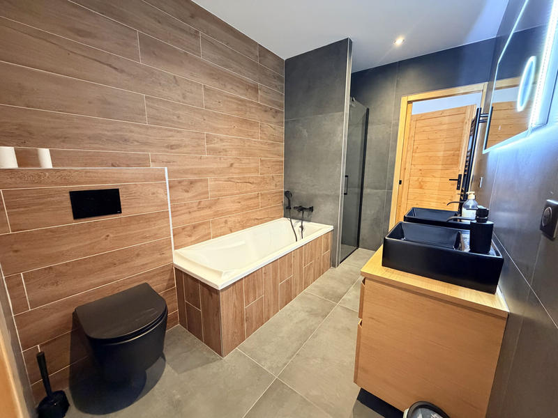 Châlet - 298 m² - 12 pièces