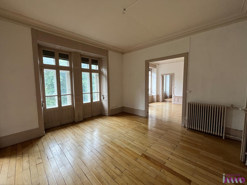 Appartement - 115 m² - 5 pièces