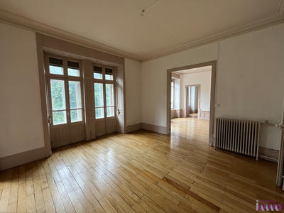 Appartement - 115 m² - 5 pièces