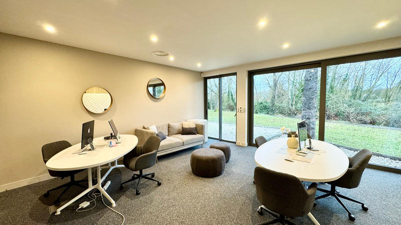 Bureau - 83 m² - 1 pièce