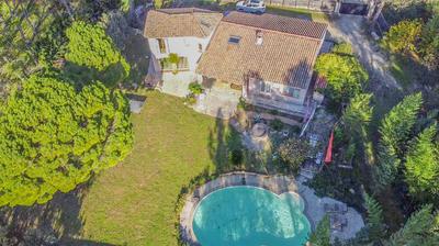 Maison - 195 m² - 8 pièces