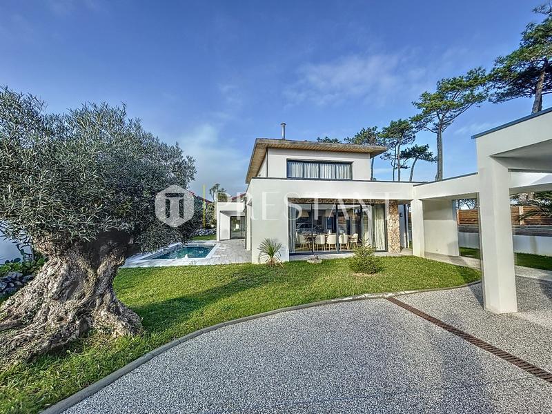 Maison - 160 m² - 5 pièces