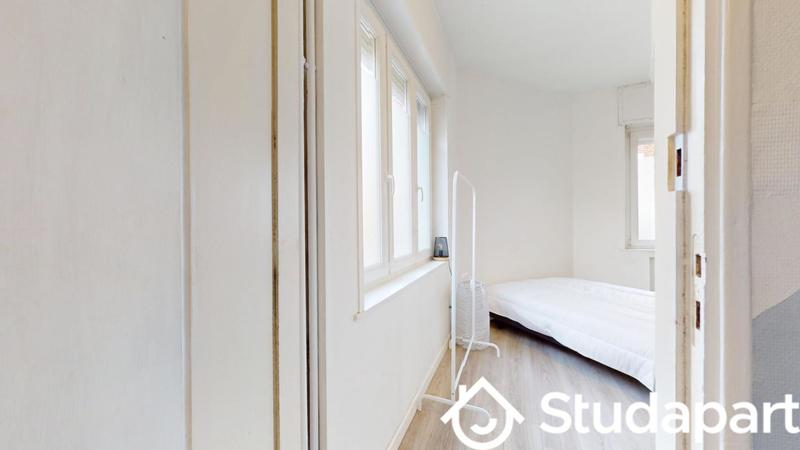 Chambre - 17 m² - 1 pièce