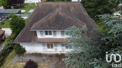 Maison - 214 m² - 6 pièces