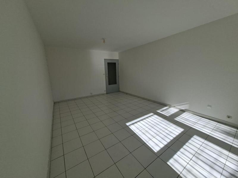 Appartement - 64 m² - 2 pièces