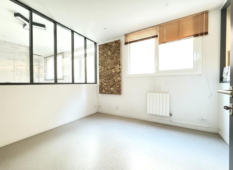 Bureau - 206 m² - 6 pièces