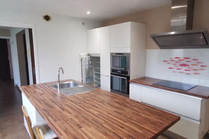 Maison - 195 m² - 6 pièces