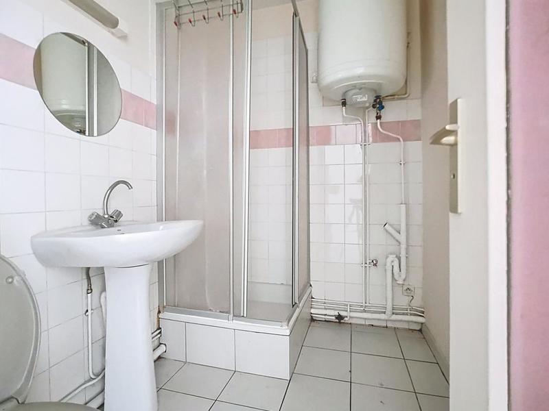 Studio - 30 m² - 1 pièce