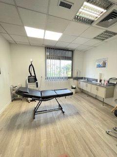 Bureau - 79 m² - 6 pièces