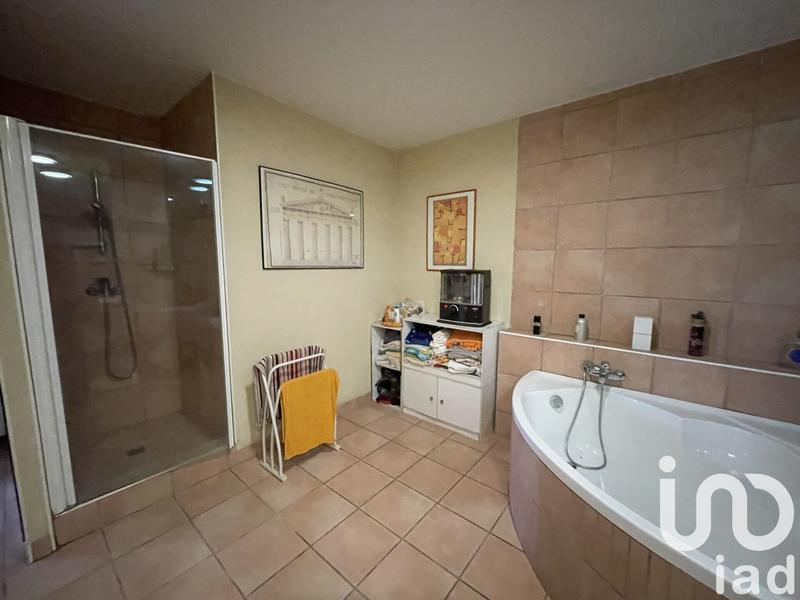 Maison - 285 m² - 10 pièces