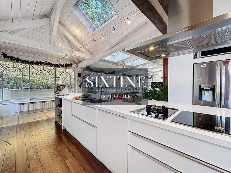 Manoir - 330 m² - 12 pièces