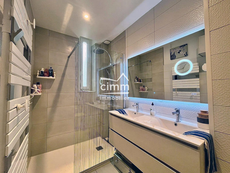 Appartement - 91 m² - 3 pièces