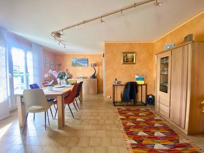 Maison - 145 m² - 5 pièces