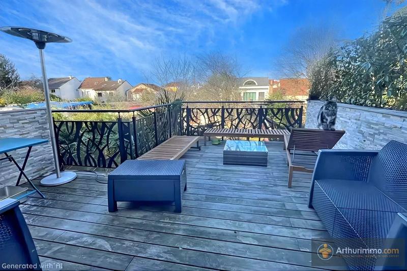 Maison - 220 m² - 9 pièces