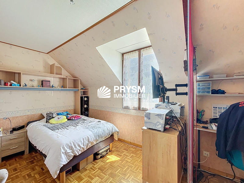 Maison - 200 m² - 6 pièces