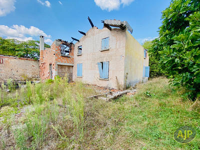 Maison - 217 m² - 7 pièces