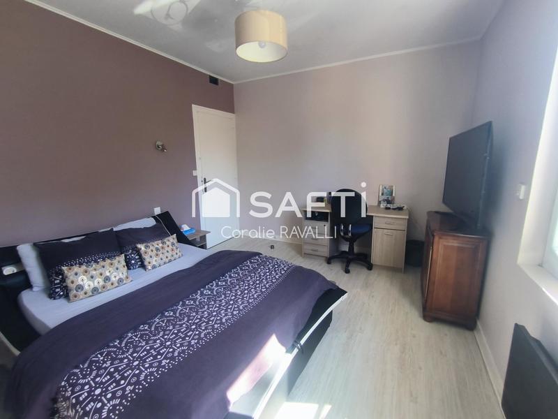 Maison - 160 m² - 9 pièces