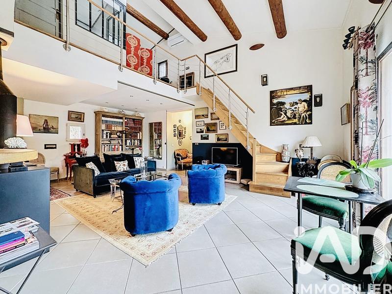 Maison - 140 m² - 5 pièces