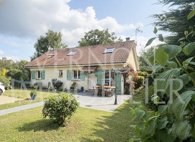 Maison traditionnelle - 125 m² - 5 pièces
