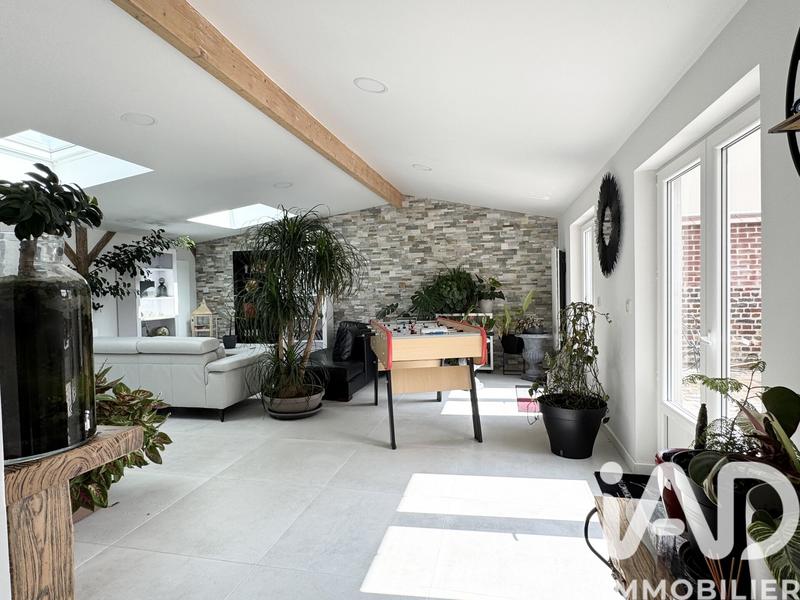 Maison - 212 m² - 8 pièces