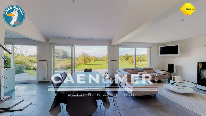 Propriété - 250 m² - 9 pièces