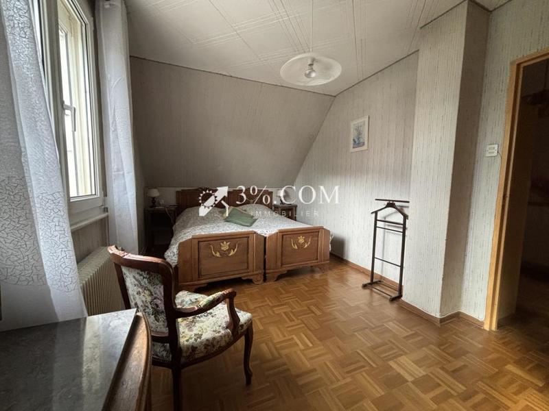 Maison - 95 m² - 5 pièces