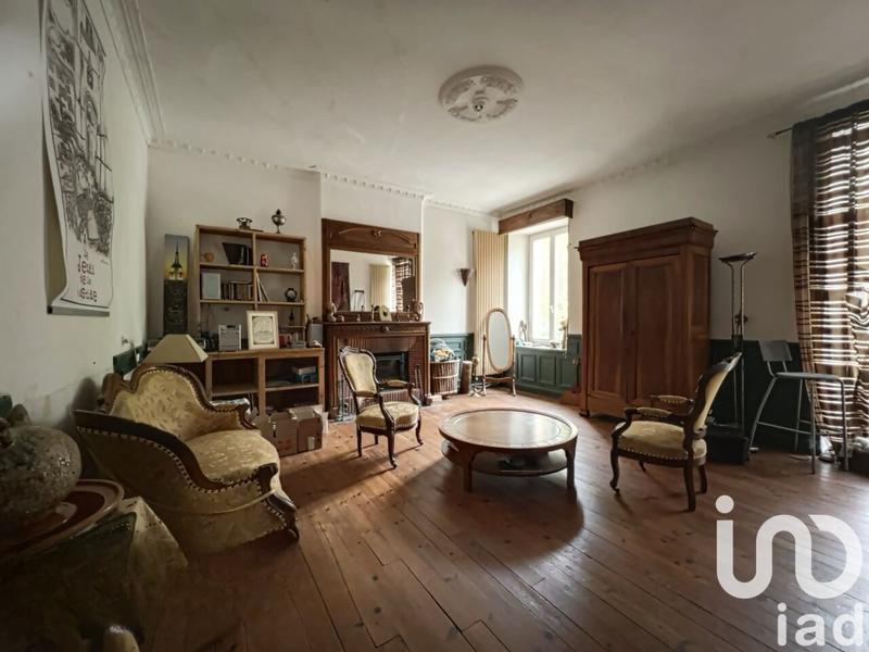 Maison de village - 216 m² - 10 pièces