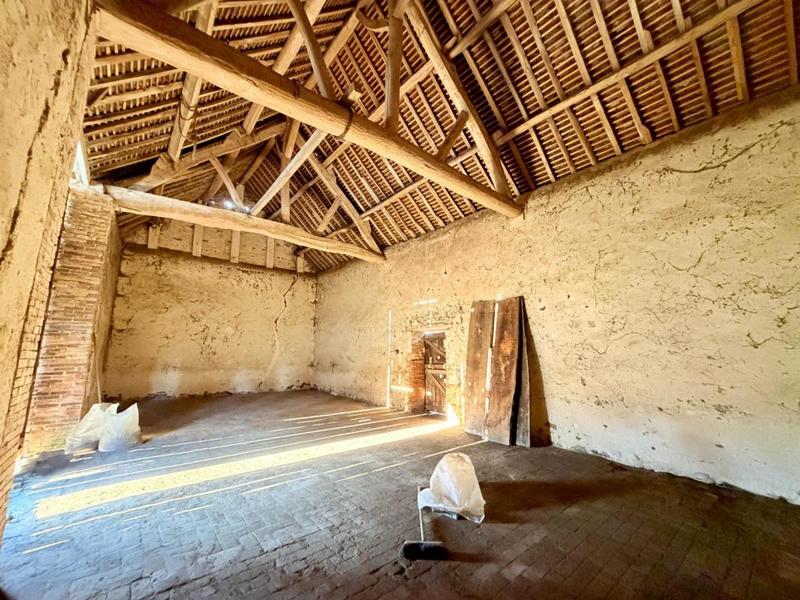 Grange - 120 m² - 1 pièce