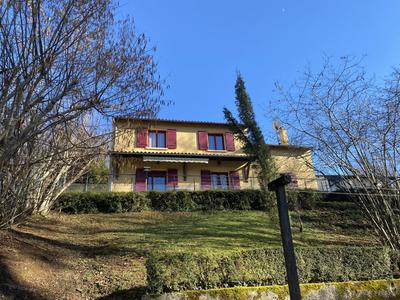 Maison traditionnelle - 125 m² - 4 pièces