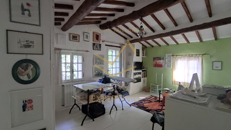 Maison - 205 m² - 7 pièces