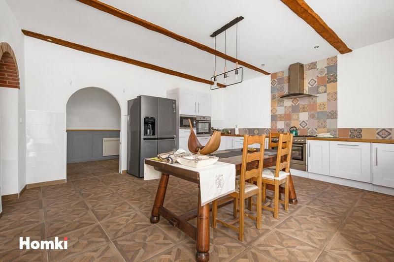 Maison de ville - 272 m² - 7 pièces