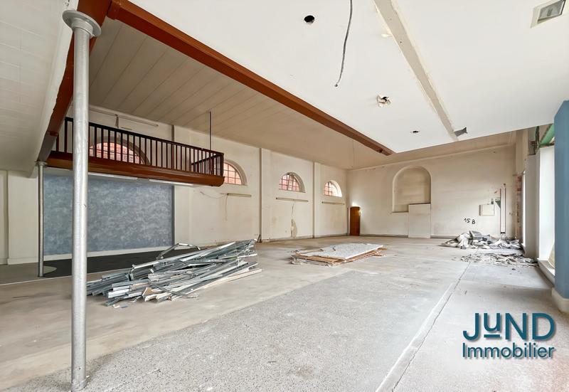 Local d'activités - 270 m²