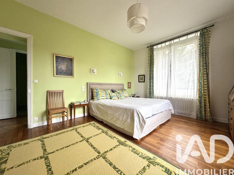 Maison - 262 m² - 9 pièces