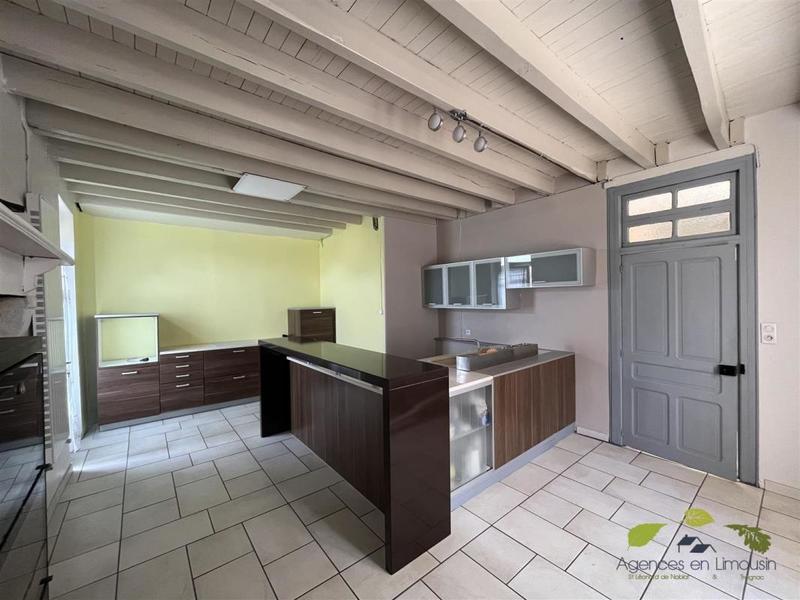 Propriété - 175 m² - 5 pièces