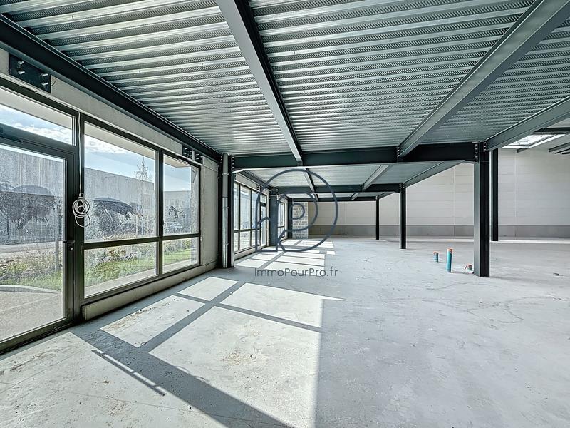 Local d'activités - 229 m²