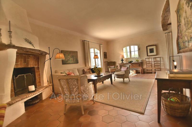 Maison - 200 m² - 8 pièces