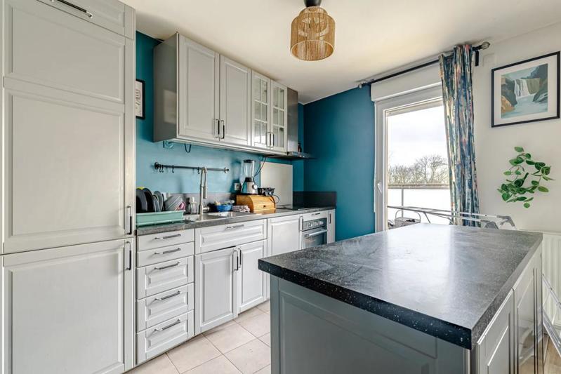 Appartement - 84 m² - 4 pièces