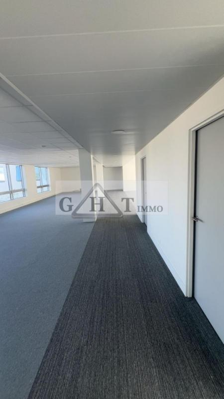 Bureau - 273 m²