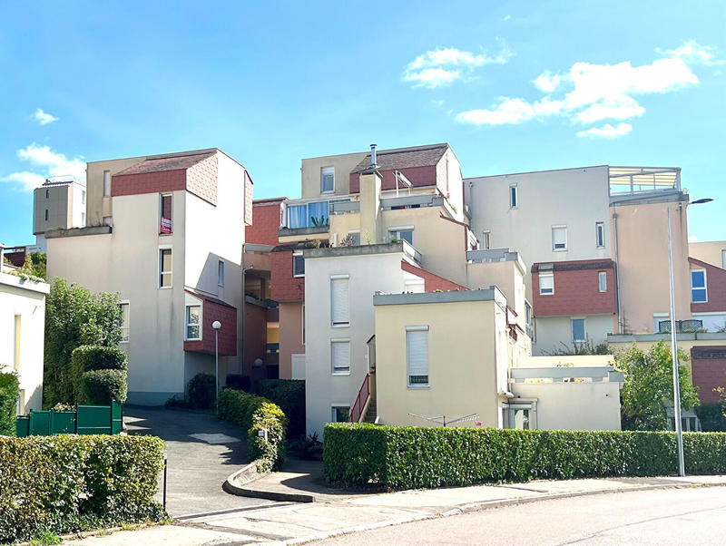 Appartement - 103 m² - 5 pièces