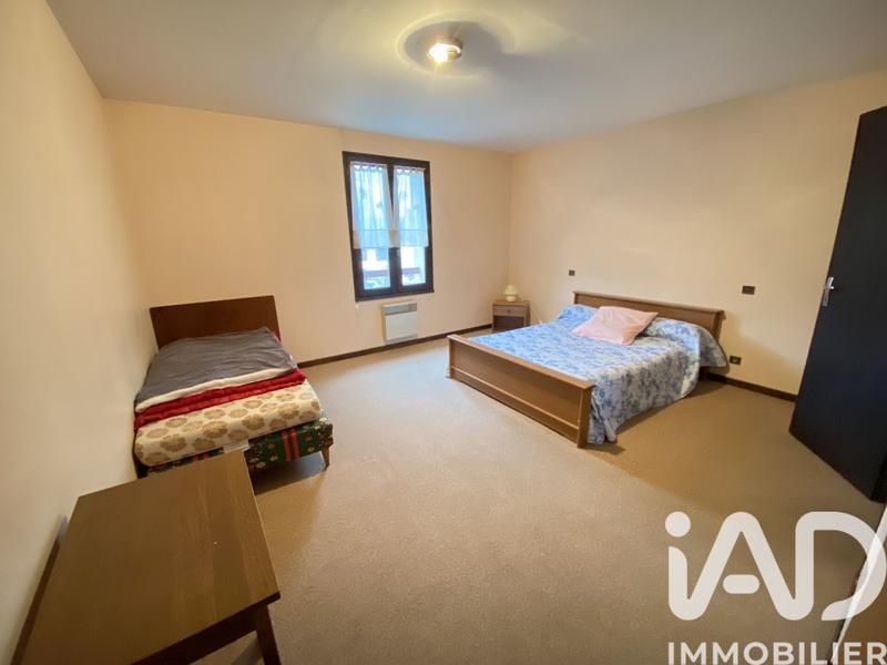 Maison - 476 m² - 9 pièces