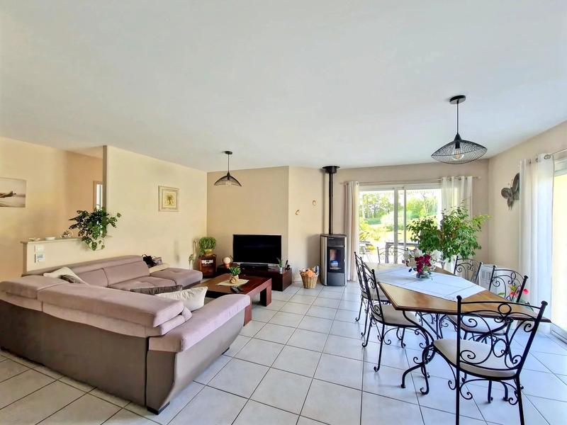 Maison - 110 m² - 4 pièces